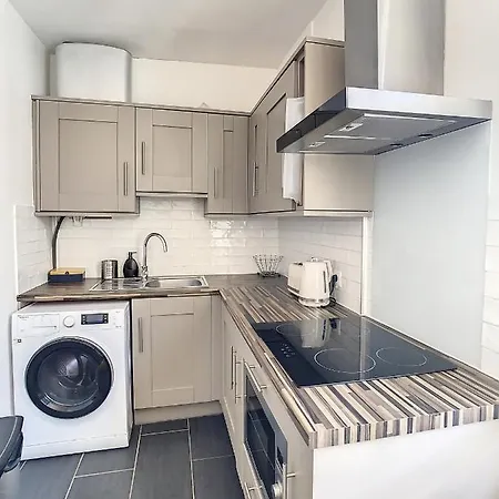 Studio Juan Les Pins, Plages, Gare, Centre Ville 2pers Wifi אנטיב