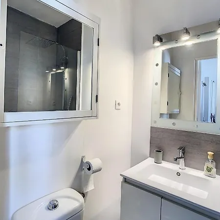 Studio Juan Les Pins, Plages, Gare, Centre Ville 2pers Wifi * אנטיב